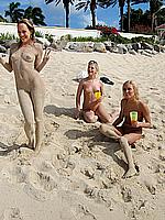 all-girls-beach-pussies_11