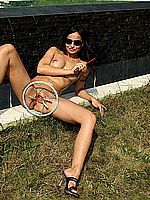 dreamcatcher-labia-minora-spread-10