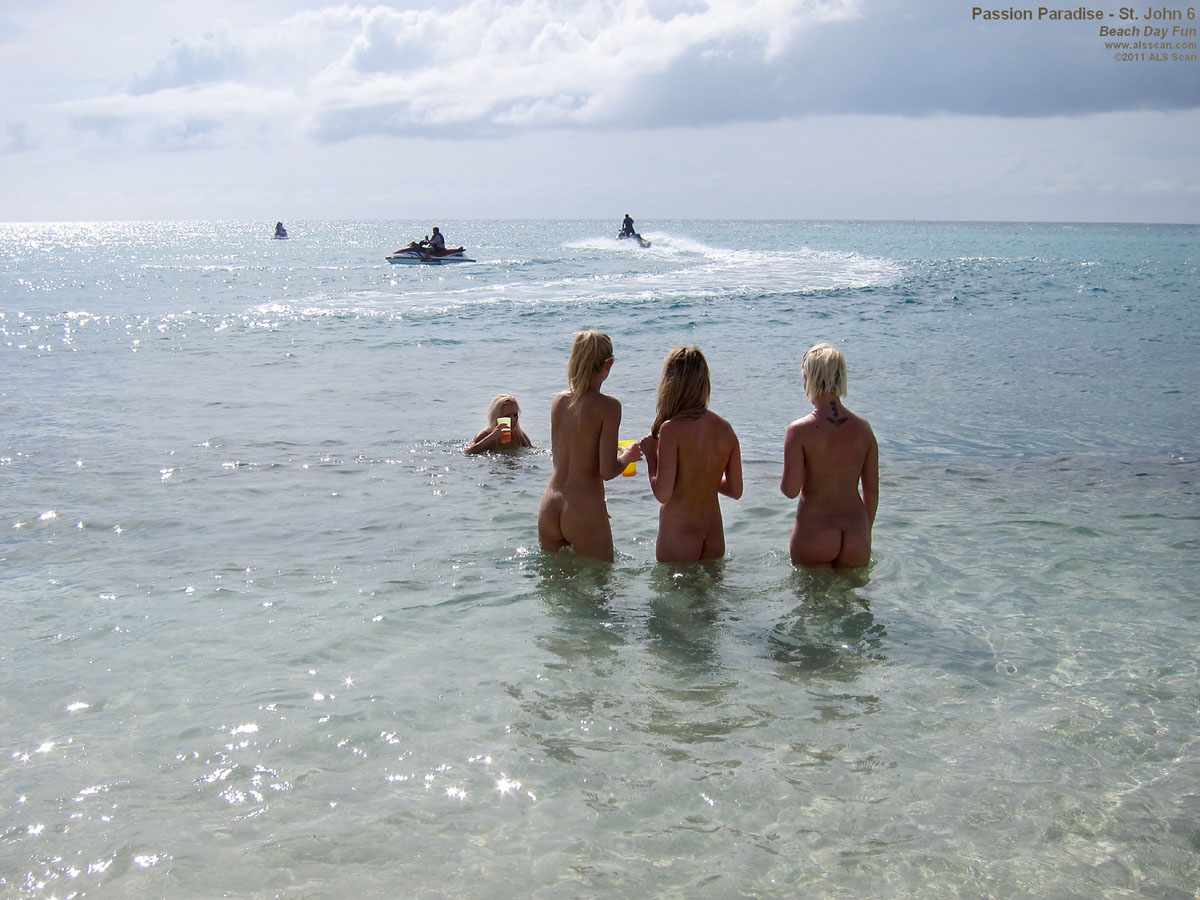 all-girls-beach-pussies_07.jpg